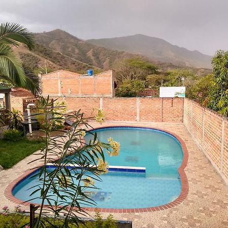 La Union  Hotel Maxim מראה חיצוני תמונה