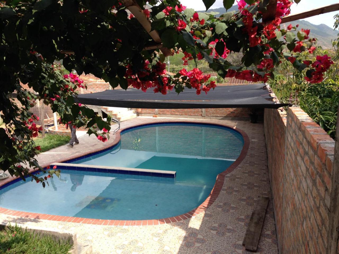 La Union  Hotel Maxim מראה חיצוני תמונה
