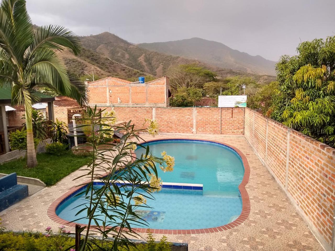 La Union  Hotel Maxim מראה חיצוני תמונה