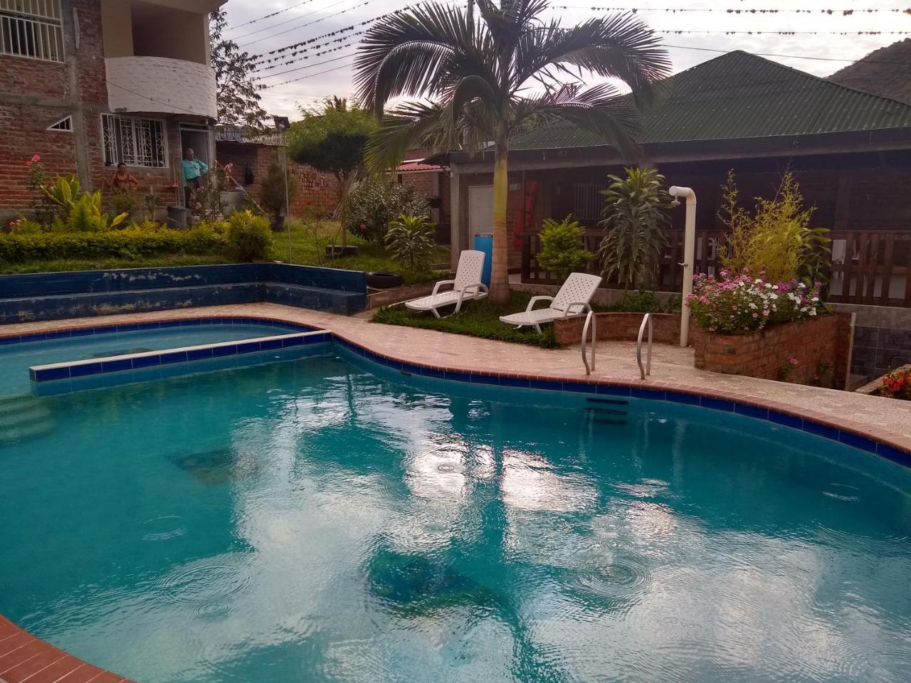 La Union  Hotel Maxim מראה חיצוני תמונה