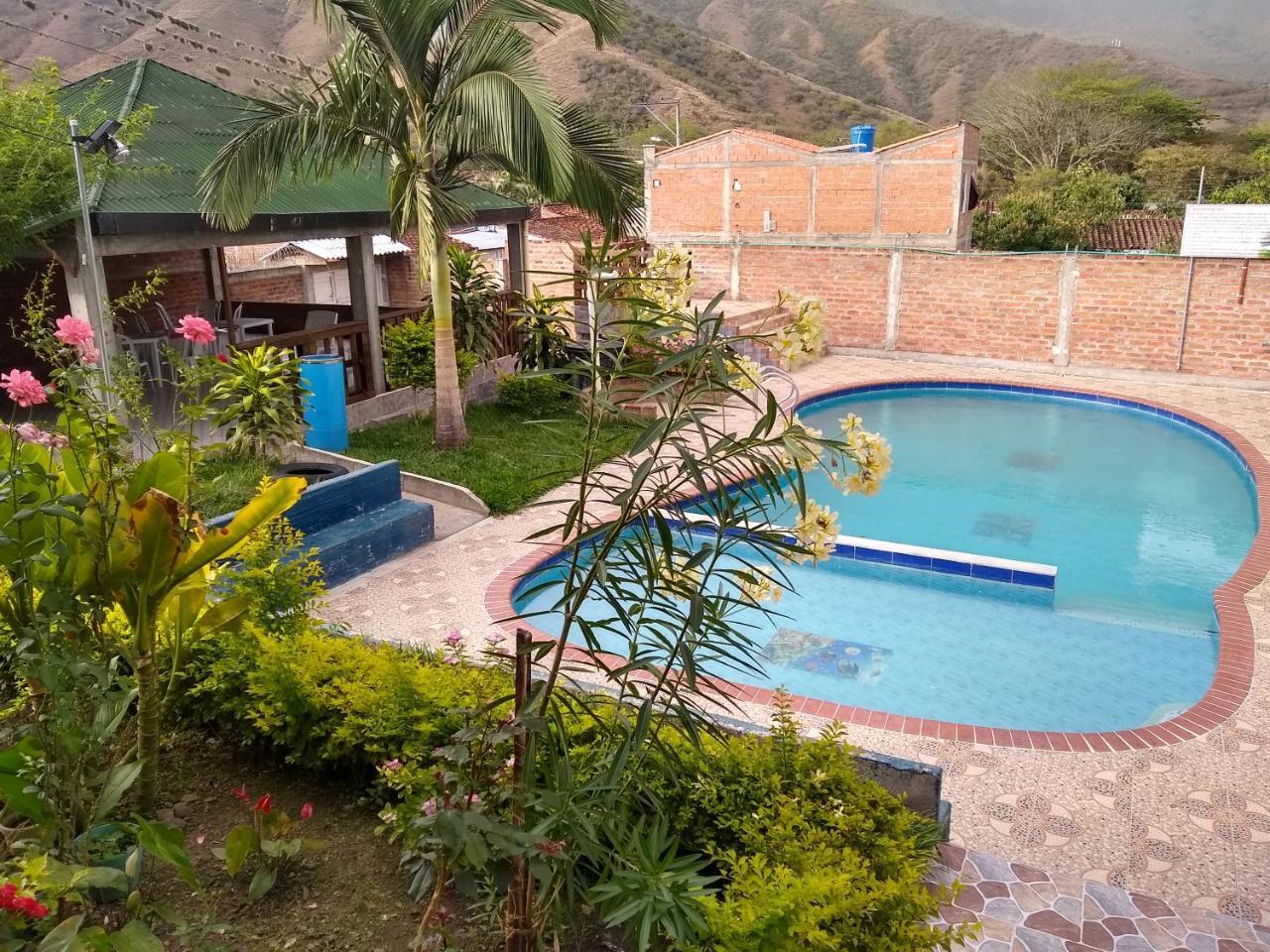 La Union  Hotel Maxim מראה חיצוני תמונה