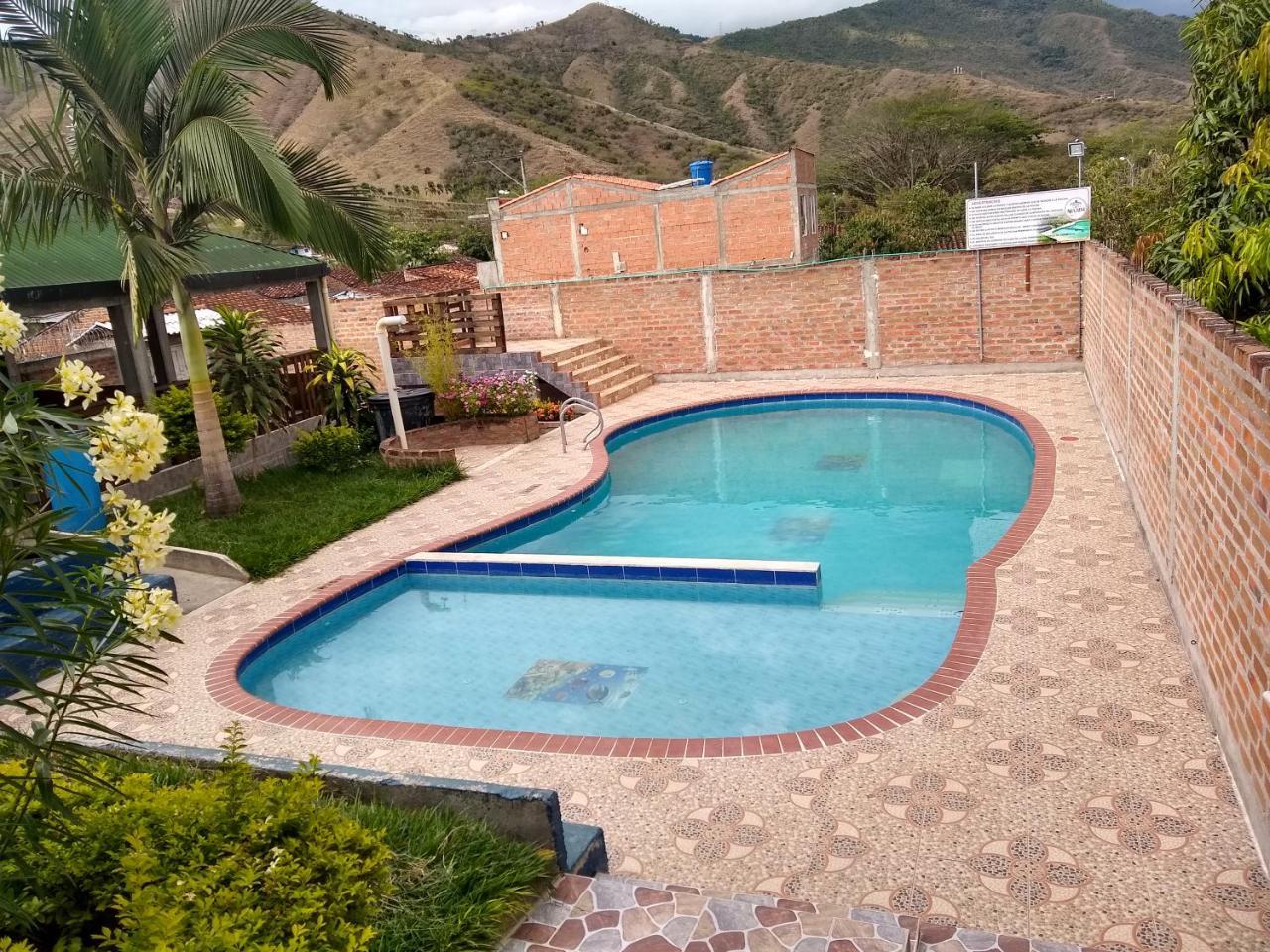 La Union  Hotel Maxim מראה חיצוני תמונה
